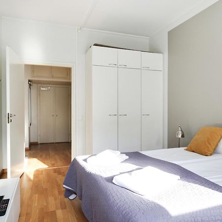 Kotimaailma Apartments Kamppi - 2Br In The City Center With Code Lock เฮลซิงกิ ภายนอก รูปภาพ